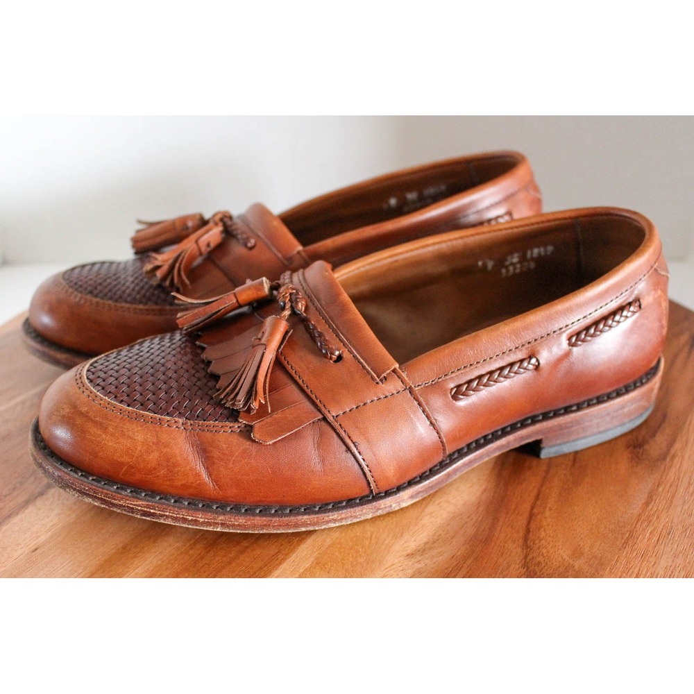 Allen Edmonds Shoes Mens 9.5 D Brown Leather Slip On Cody Loafers Woven Tassel